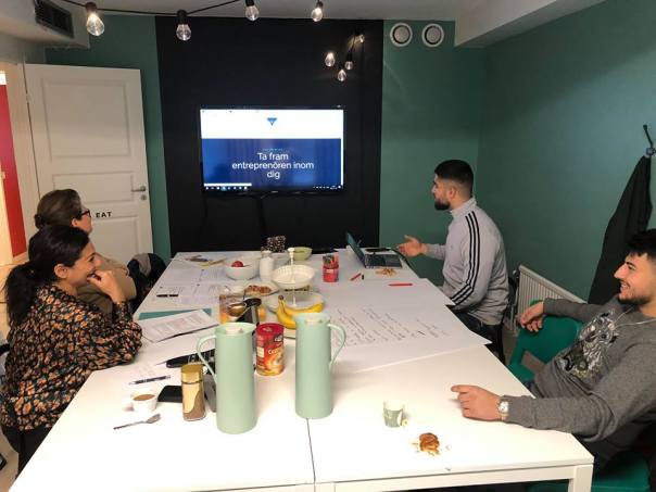 46479348_1164970800332851_1884108805935988736_n